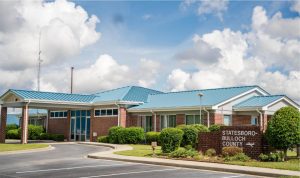 Commercial Roof Replacements | Commercial Roofing Solutions | Bulloch County Commercial Roofers | Standing Seam Metal Roofing | Commercial Metal Roof